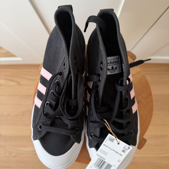 NEW Adidas Nizza Youth Girls Platform Shoes Sneakers Black/Pink - Picture 1 of 3